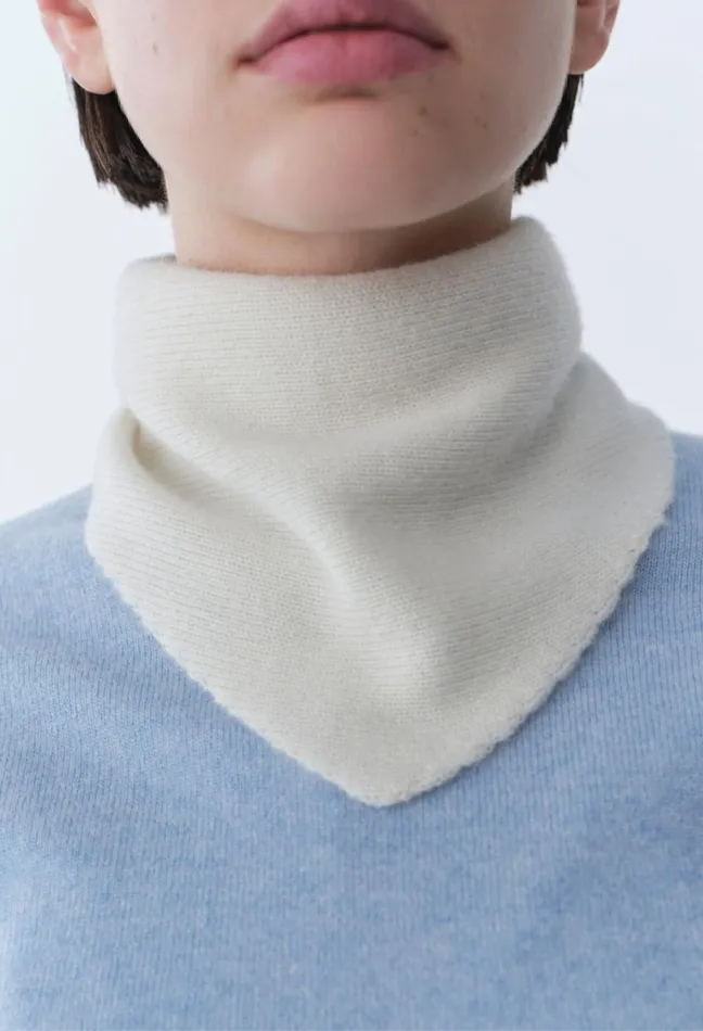 Claudie Pierlot Cashmere Knit Scarf Ivory Women Scarves Hats And Gloves Claudie Pierlot Cashmere Knit Scarf Ivory Women Scarves Hats And Gloves