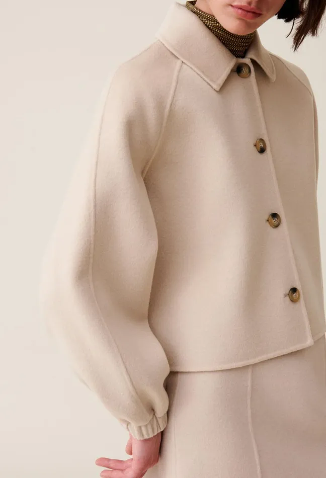 Claudie Pierlot Short Shirt Collar Jacket Beige Women Jackets Claudie Pierlot Short Shirt Collar Jacket Beige Women Jackets