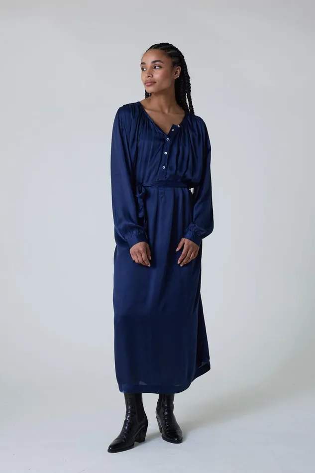 Dresses Women Leon and Harper Raimy Plain Dress Black Iris