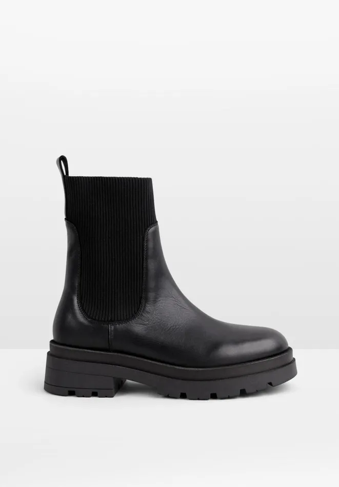 Hush Boots Women Pinner Leather Boots Black