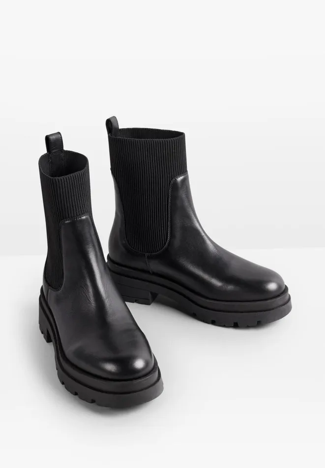 Hush Boots Women Pinner Leather Boots Black