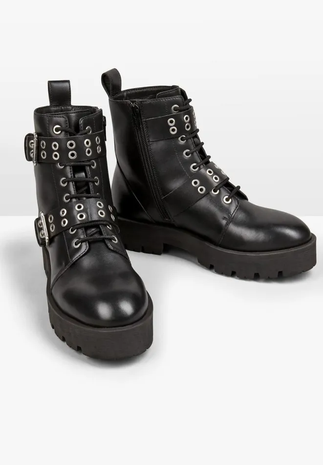 Hush Boots Women Ripley Leather Buckled Boots Black Hush Boots Women Ripley Leather Buckled Boots Black
