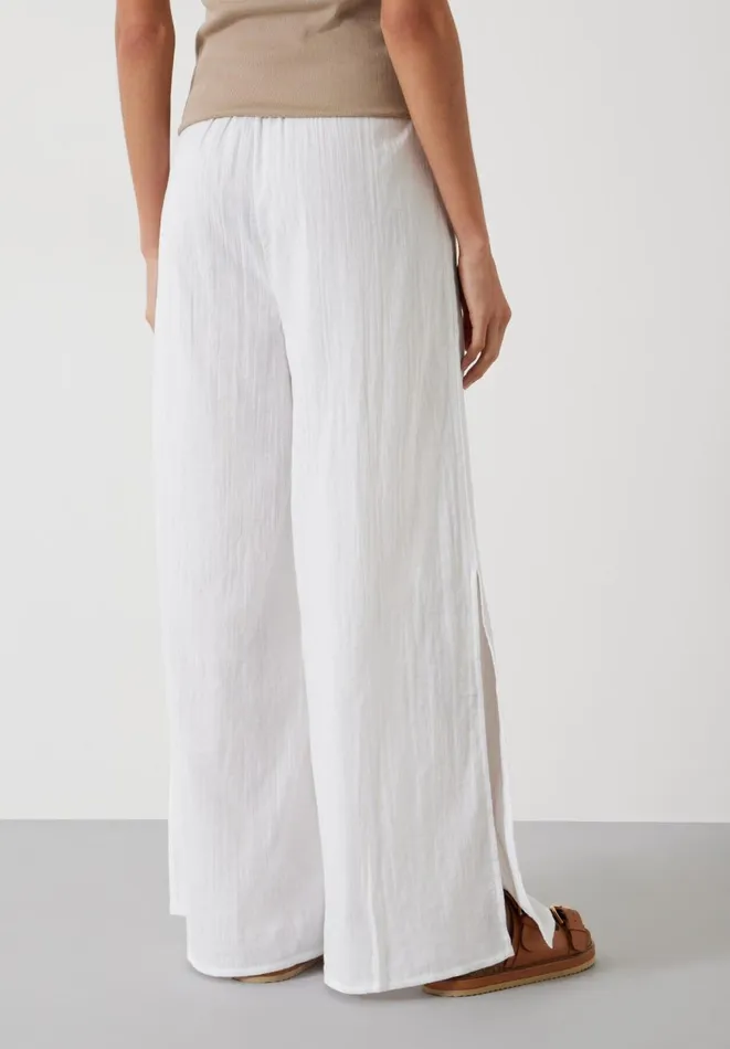 Hush Coords Women Elodie Oversized Cheesecloth Trousers White Hush Coords Women Elodie Oversized Cheesecloth Trousers White