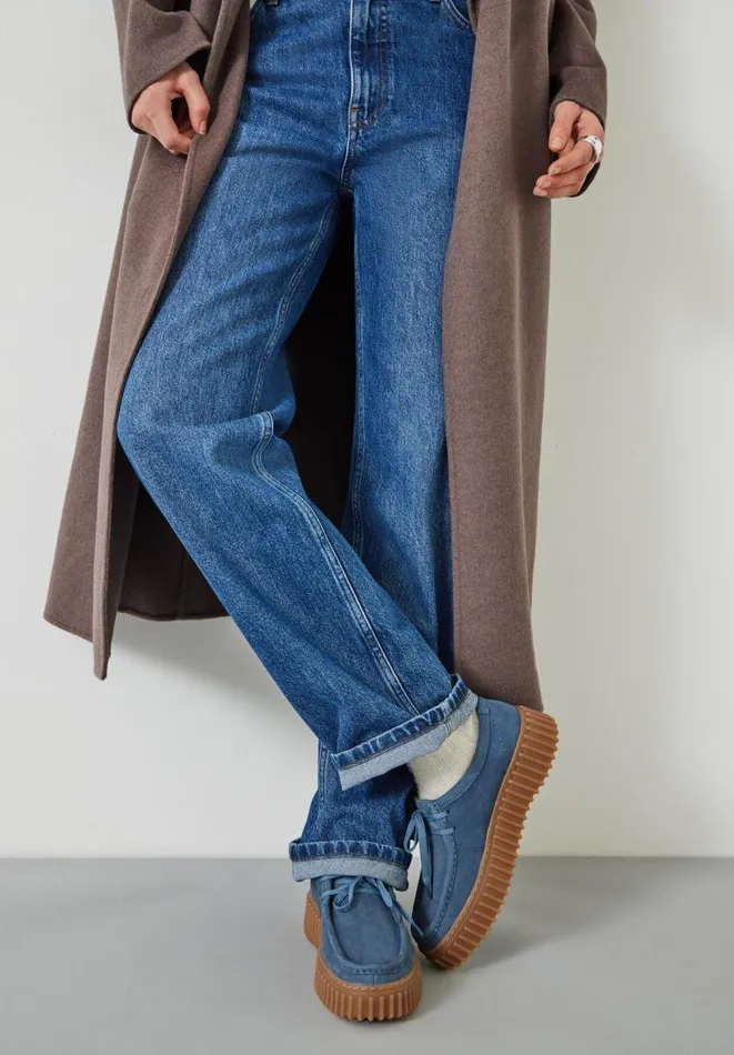 Hush Flats Women Clarks Torhill Bee Nubuck Moccasins Blue Hush Flats Women Clarks Torhill Bee Nubuck Moccasins Blue