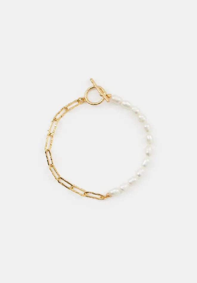 Hush Jewellery Women Hadley Hammered Pearl Chain Bracelet Gold 8211 Jewellery