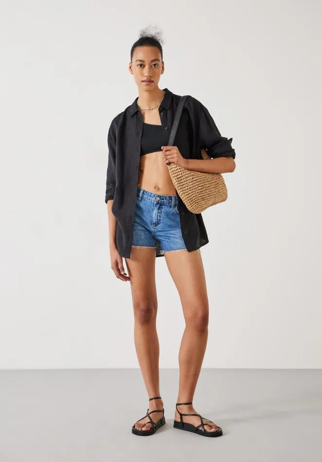 Hush Shorts Women Carys Raw Hem Denim Shorts Light Authentic Blue