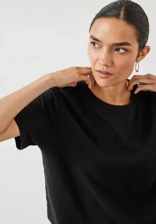 Hush Tops and Tshirts Women Hattie Cotton Slub Crew Neck TShirt Black Hush Tops and Tshirts Women Hattie Cotton Slub Crew Neck TShirt Black