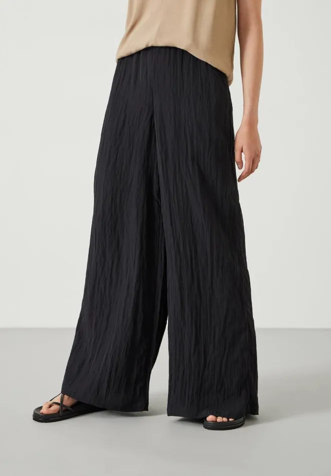 Hush Trousers Women Mabel Fluid Wide Leg Crinkle Trousers Black Hush Trousers Women Mabel Fluid Wide Leg Crinkle Trousers Black