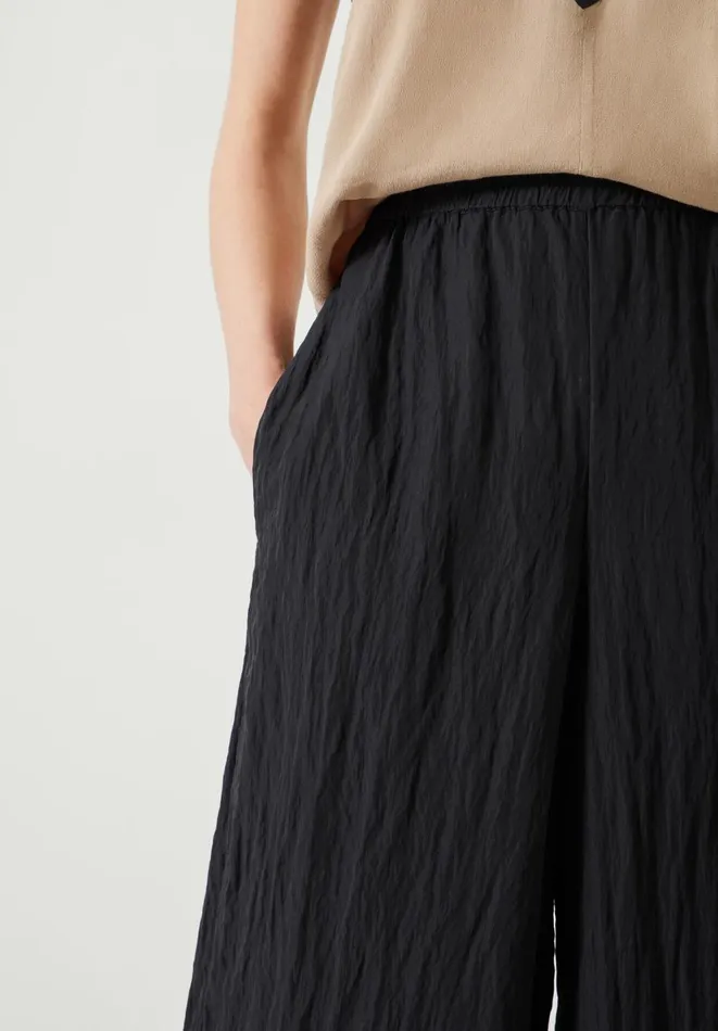 Hush Trousers Women Mabel Fluid Wide Leg Crinkle Trousers Black Hush Trousers Women Mabel Fluid Wide Leg Crinkle Trousers Black