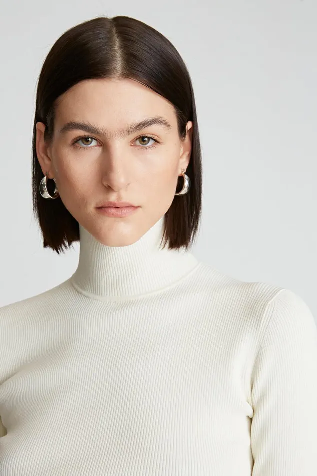 Knitwear Women Halston Ty Turtleneck In Matte Viscose Ivory