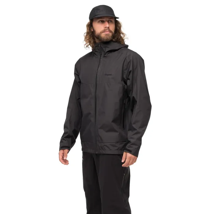 Men Bergans Of Norway Shell Jackets Vaagaa Light 3l Shell Jacket Black