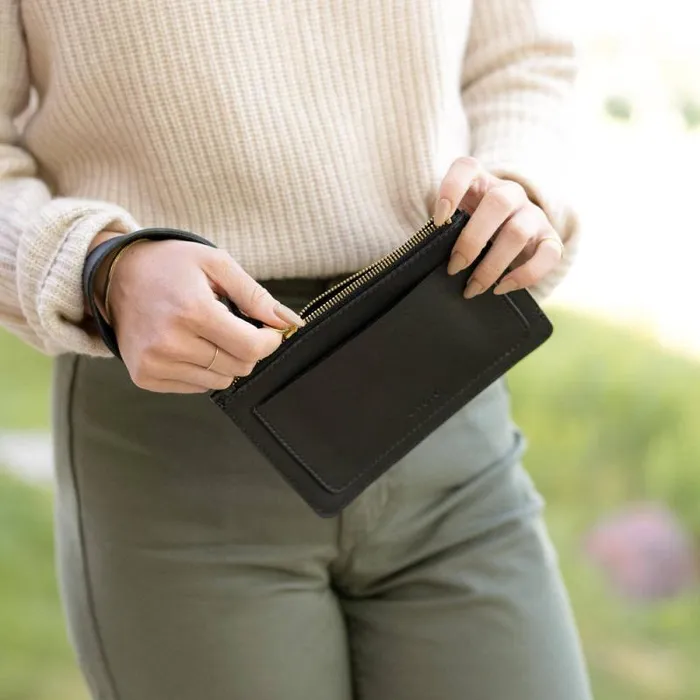 Nisolo Bags and Wallets Women GoTo Wristlet Black