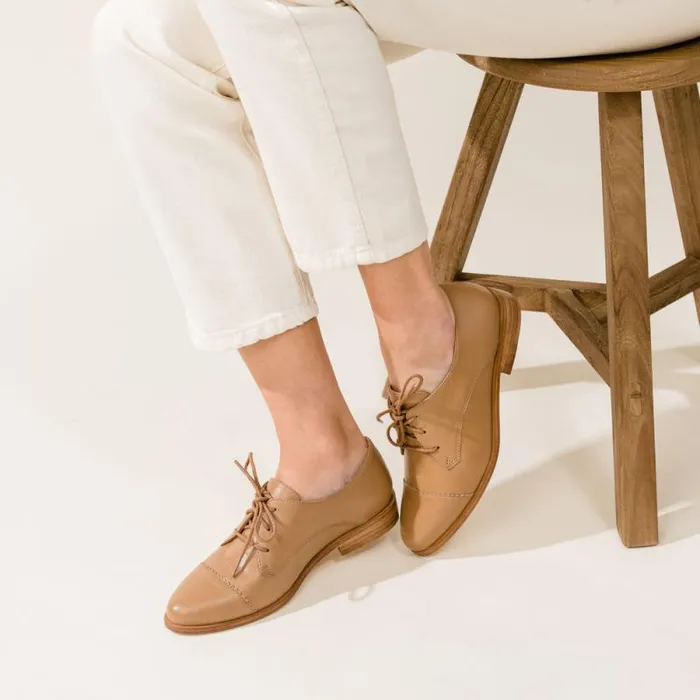 Nisolo Flats and Slip Ons Women Emilia Cap Toe Oxford Almond Black