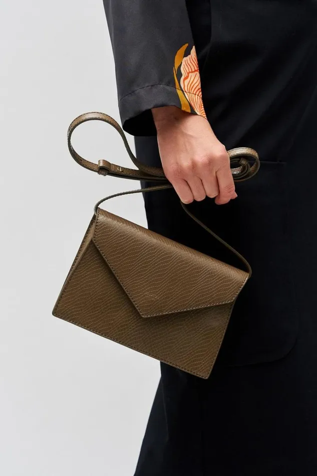 Oroton Clutches Women Mia Texture Clutch Wicker