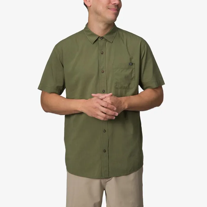 Reef TShirts and Shirts Men Collins Short Sleeve Shirt Olivine Reef TShirts and Shirts Men Collins Short Sleeve Shirt Olivine