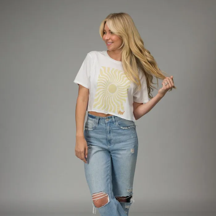 Reef TShirts Tanks and Dresses Women Arya Crop Crew Tee Marshmallow