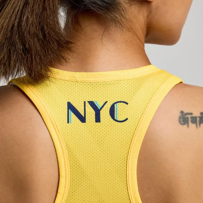 Saucony Tops Women Nyc Stopwatch Graphic Singlet New York 2024