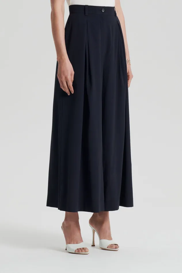 Scanlan Theodore Trousers Women SILK CROP TROUSER NAVY Scanlan Theodore Trousers Women SILK CROP TROUSER NAVY
