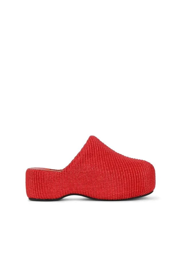 Shop Simon Miller BUBBLE CLOGS Bubble Clog Spicy Red Raffia