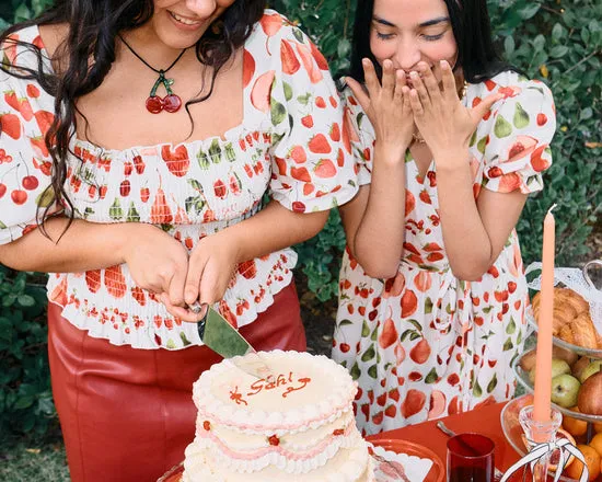 Tops Women Lisa Says Gah Toni Smocked Top Fruit Print