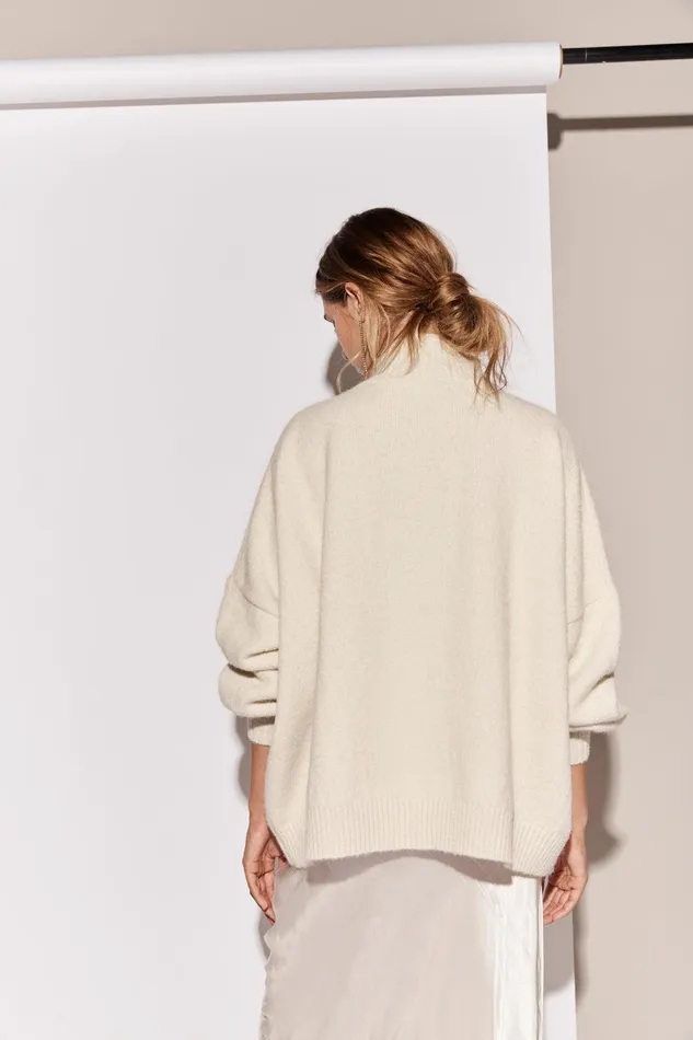 VRG GRL Yumi Knit Jumper Cream Women JumpersSweaters VRG GRL Yumi Knit Jumper Cream Women JumpersSweaters