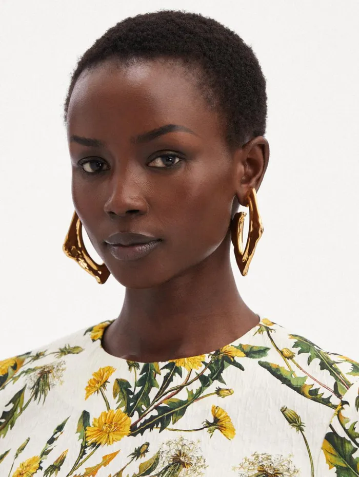 Women Earrings Oscar De La Renta Large Abstract O Hoop Earrings Gold Women Earrings Oscar De La Renta Large Abstract O Hoop Earrings Gold