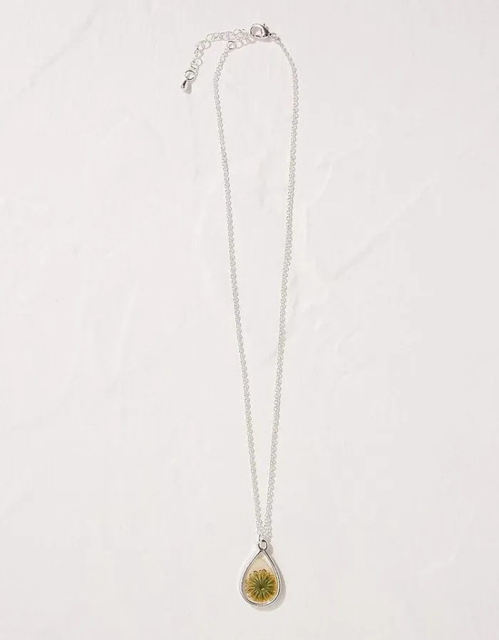 Women FatFace Jewelry Pressed Daisy Necklace Silver