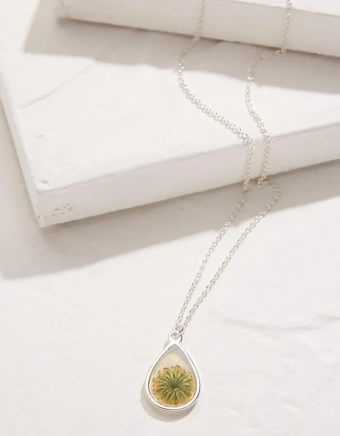 Women FatFace Jewelry Pressed Daisy Necklace Silver
