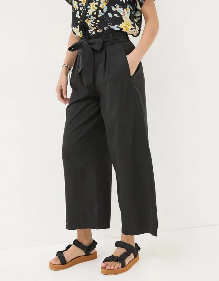 Women FatFace Pants and Leggings Mina Crop Pants Black