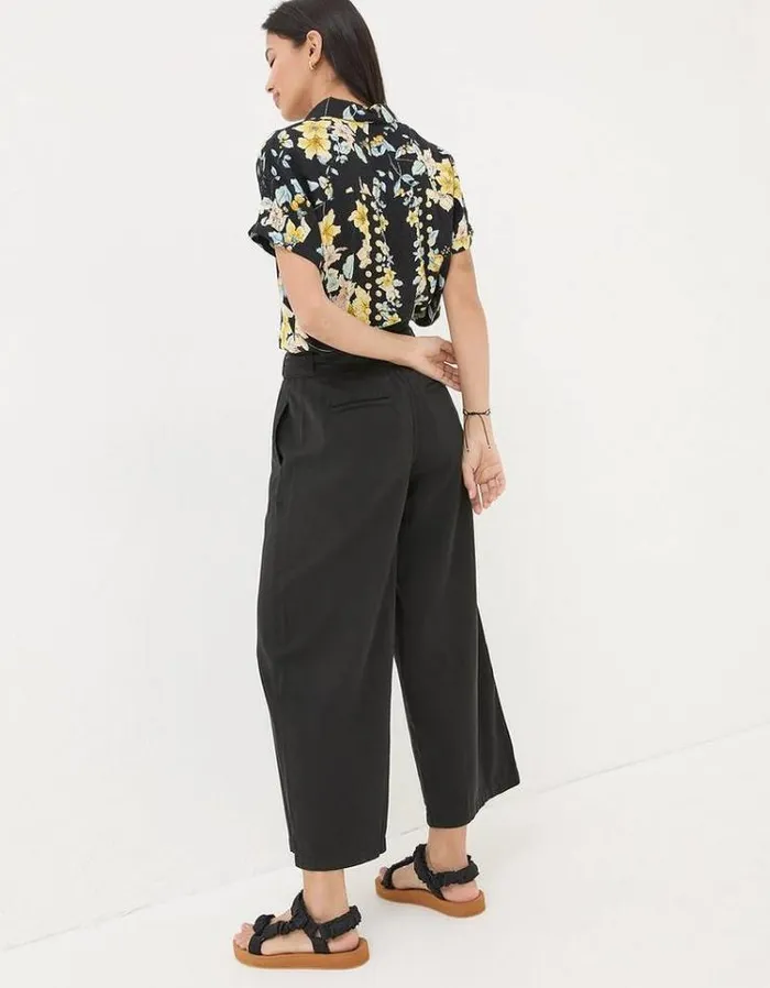 Women FatFace Pants and Leggings Mina Crop Pants Black