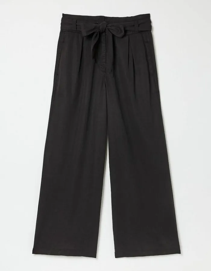 Women FatFace Pants and Leggings Mina Crop Pants Black