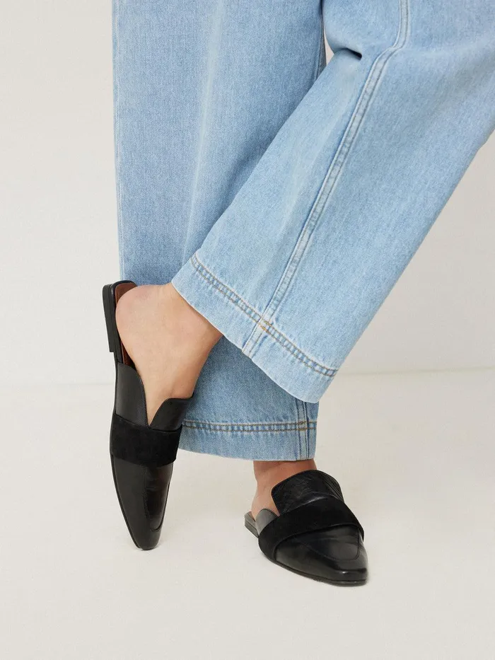 Women Leather Backless Loafer Black Jigsaw Wallets and Card Holders