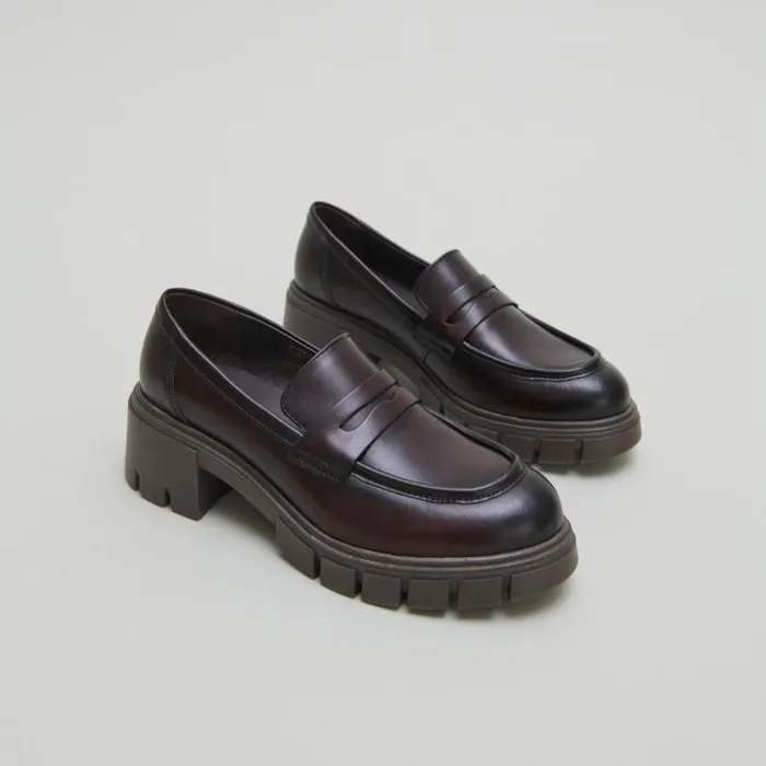 Women Loafers With Notched Soles Red Brown JONAK Loafers