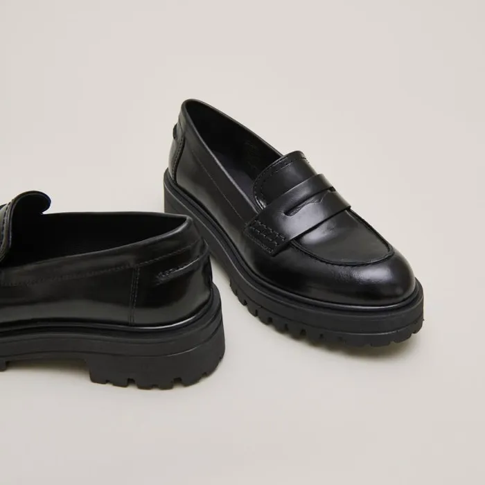 Women Moccasins With Notched Soles Black JONAK Loafers