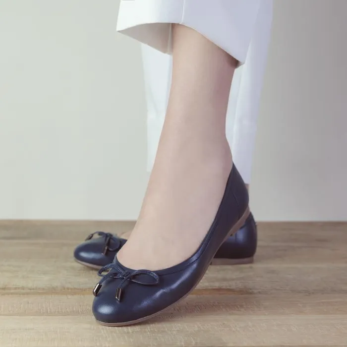 Women Moda In Pelle Casual Shoes Feebie Navy Leather