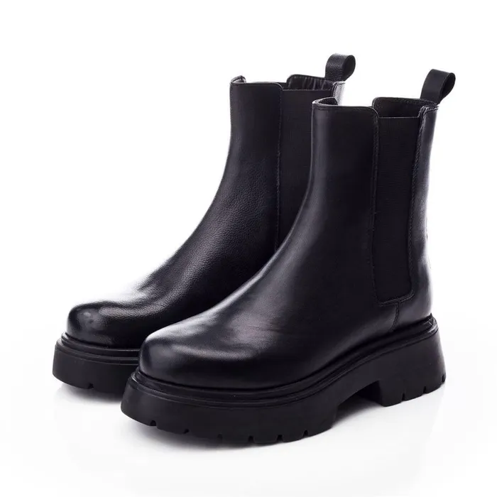 Women Moda In Pelle Chelsea Boots Brylie Black Nappa
