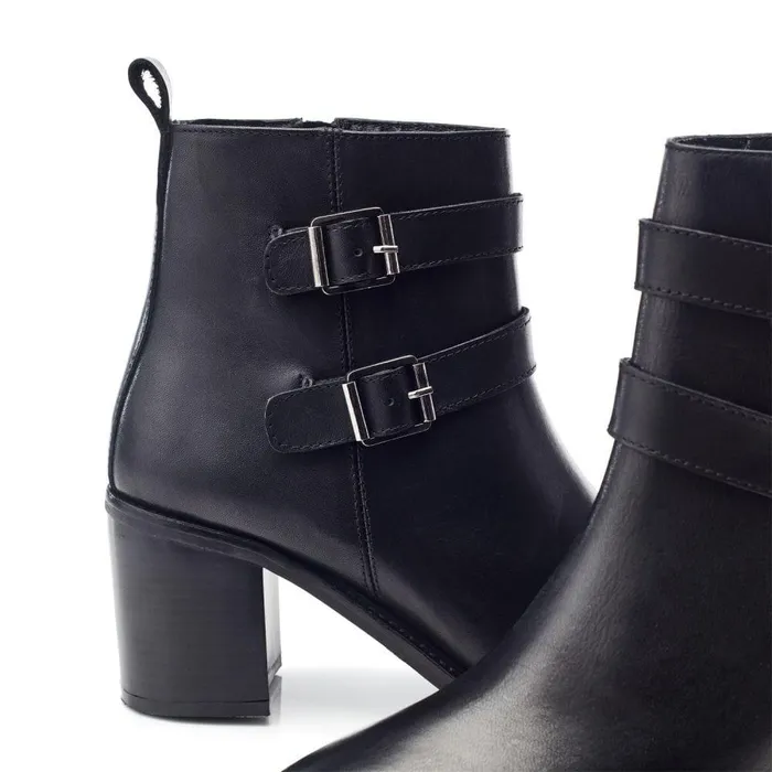 Women Moda In Pelle Heeled And Wedge Boots Bsoleful BAstoria Black Leather