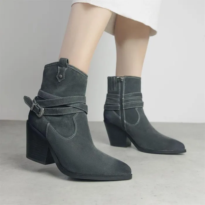 Women Moda In Pelle Heeled And Wedge Boots Malatrex Dark Grey Suede