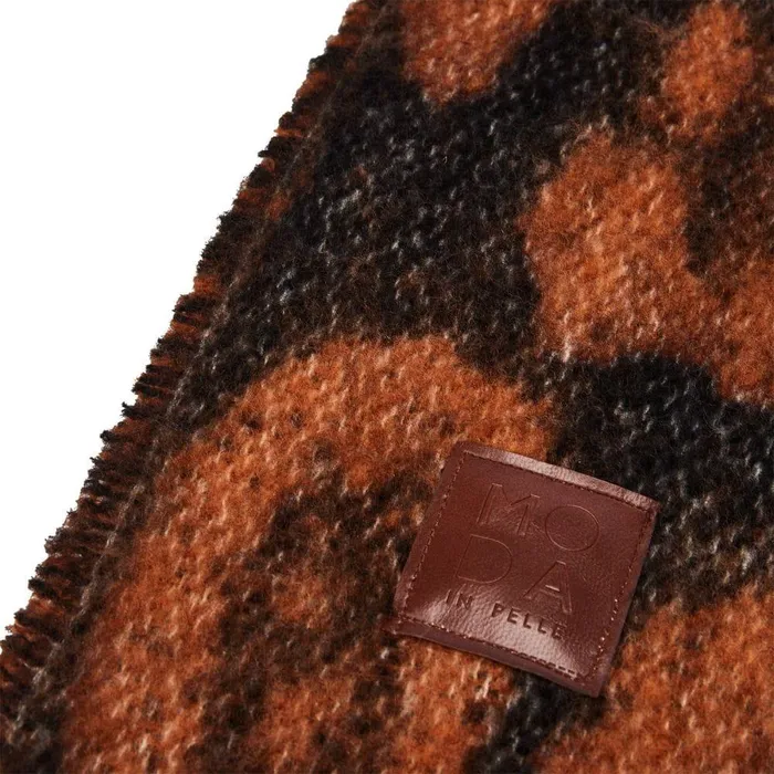 Women Moda In Pelle Scarves Lioniescarf Dark Leopard Textile