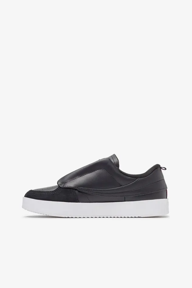 Women Sneakers Fila Sanati 021 Blackwhiteblack Women Sneakers Fila Sanati 021 Blackwhiteblack