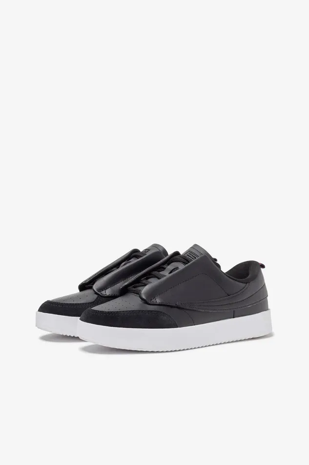 Women Sneakers Fila Sanati 021 Blackwhiteblack Women Sneakers Fila Sanati 021 Blackwhiteblack