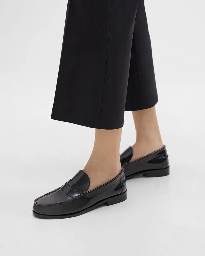 Women Theory Shoes City Loafer In Leather Black