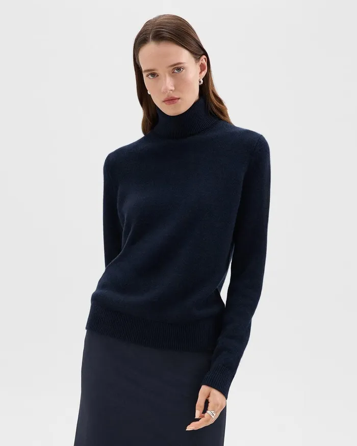 Women Theory Sweaters Cardigans Turtleneck Sweater In Cashmere Nocturne Navy