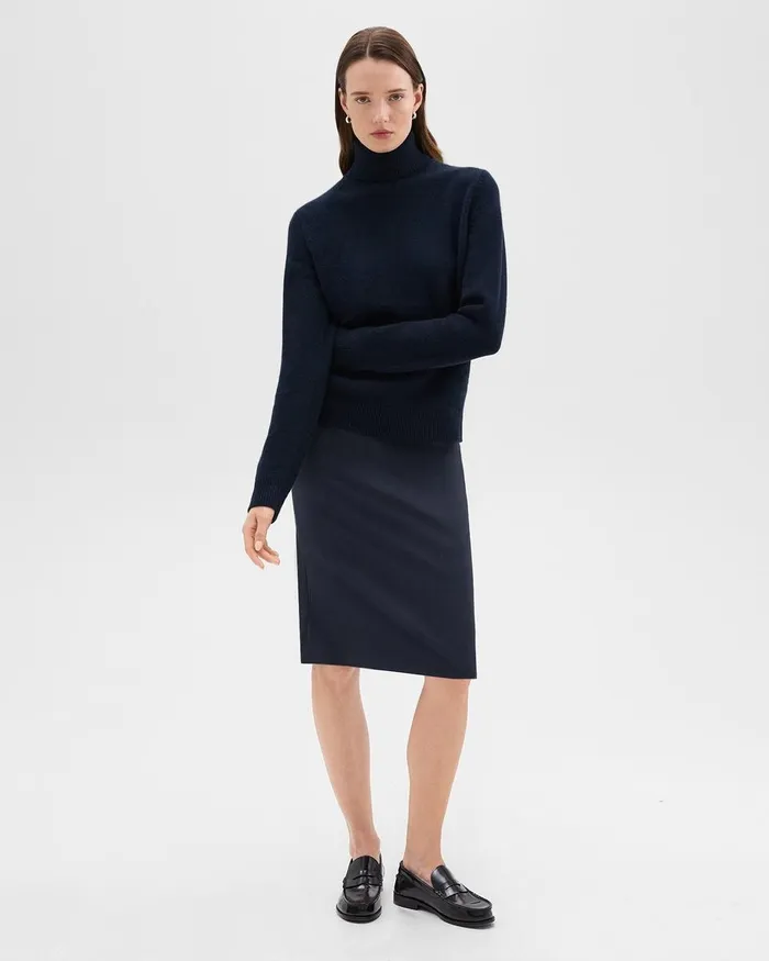Women Theory Sweaters Cardigans Turtleneck Sweater In Cashmere Nocturne Navy