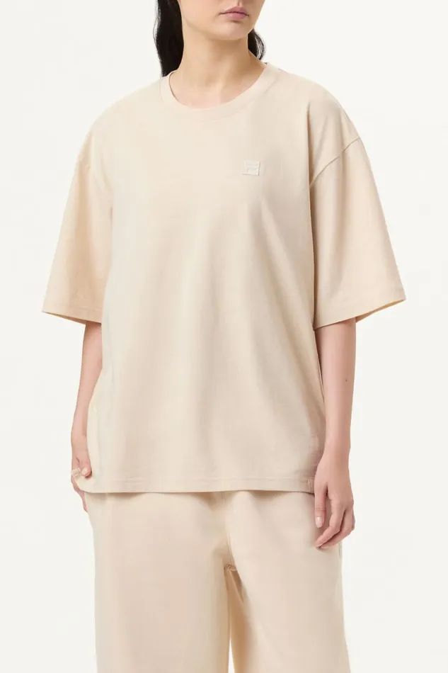 Women Tops and TShirts Fila Apex Relaxed Box Tee 922 Brazilian Sand Women Tops and TShirts Fila Apex Relaxed Box Tee 922 Brazilian Sand